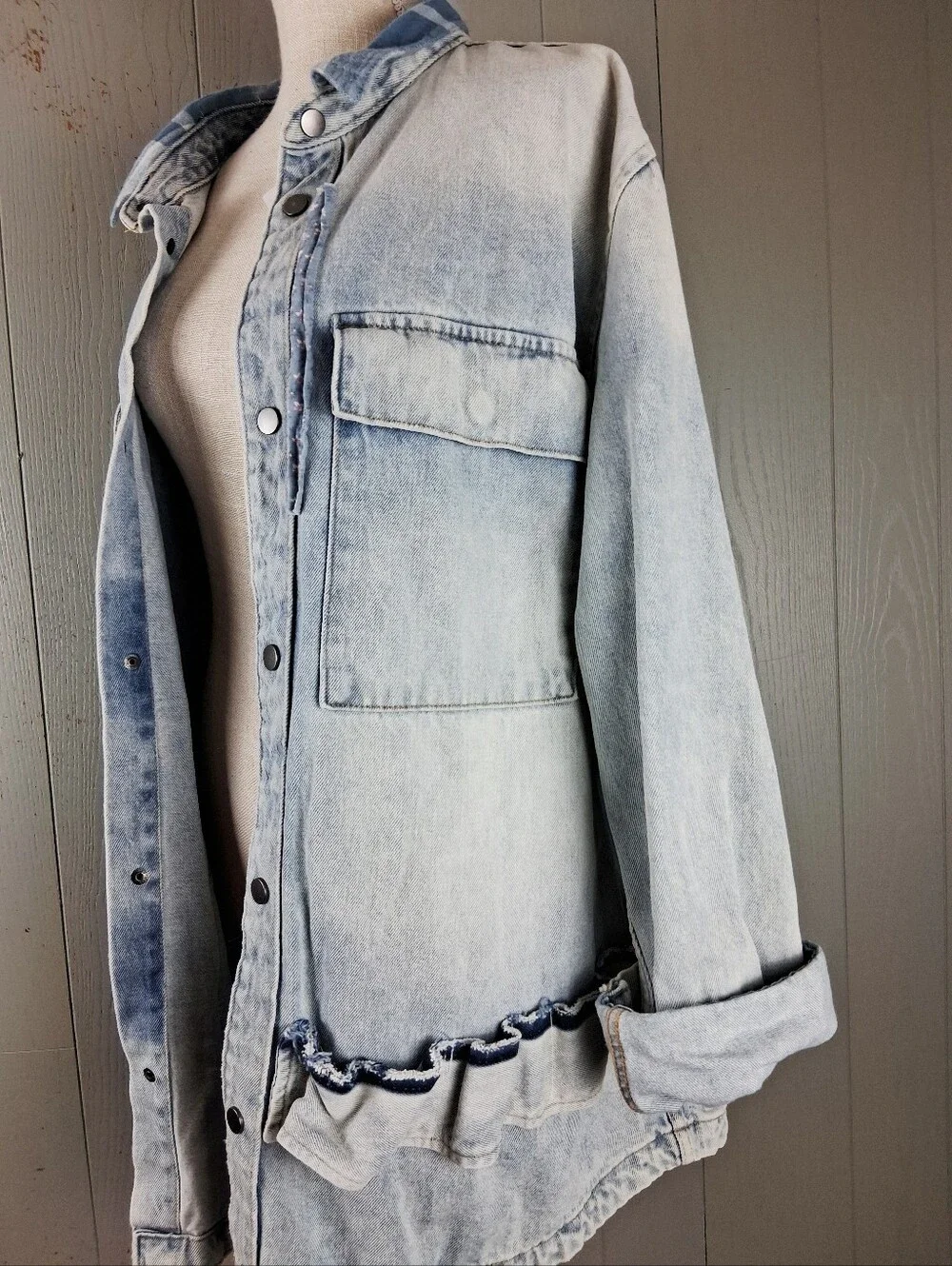 Upcycled Denim Jacket Chore Coat OOAK Large Quilt Applique Cottage Farmhouse - Picture 4 of 15